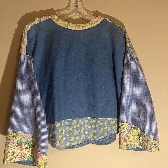 Very unique, handmade, floral, checkered quilted textured button up. - Picture 10 of 12